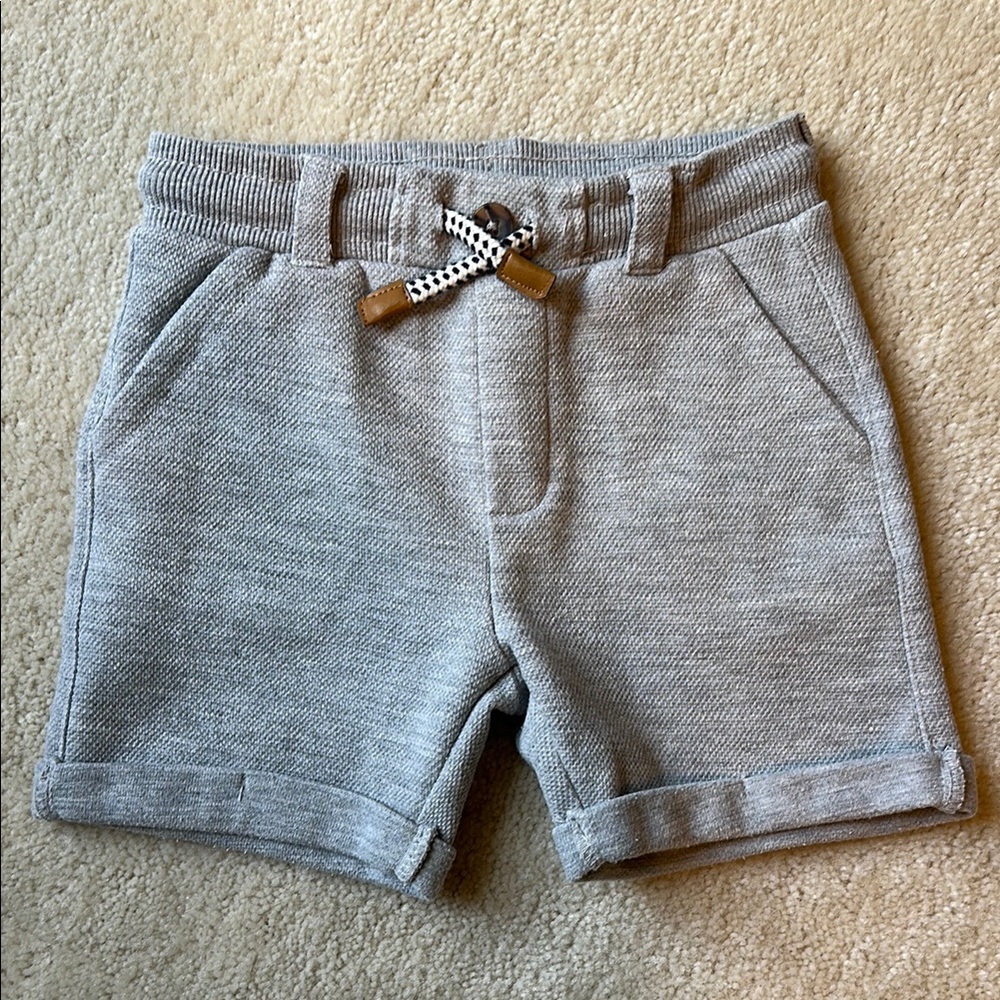 Mango Toddler Gray Shorts (size 3-4) with Belt Loops and Cuffed Hem